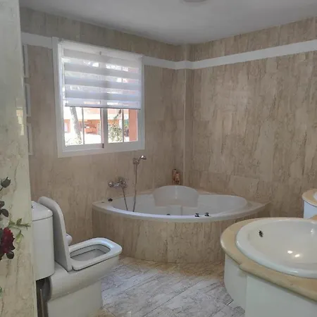 Apartment Center 2 Beds Elviria