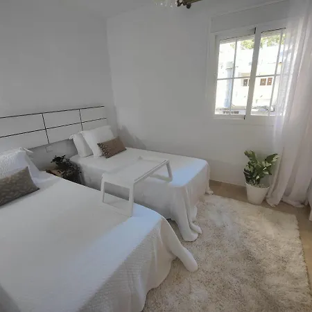 Center 2 Beds Elviria Apartment *