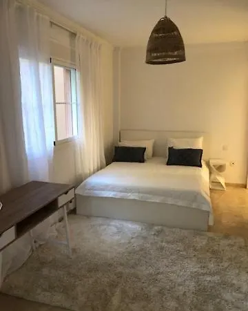 Center 2 Beds Elviria Apartment Marbella